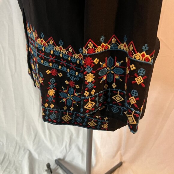 Embroidered Tunic - Picture 4 of 5